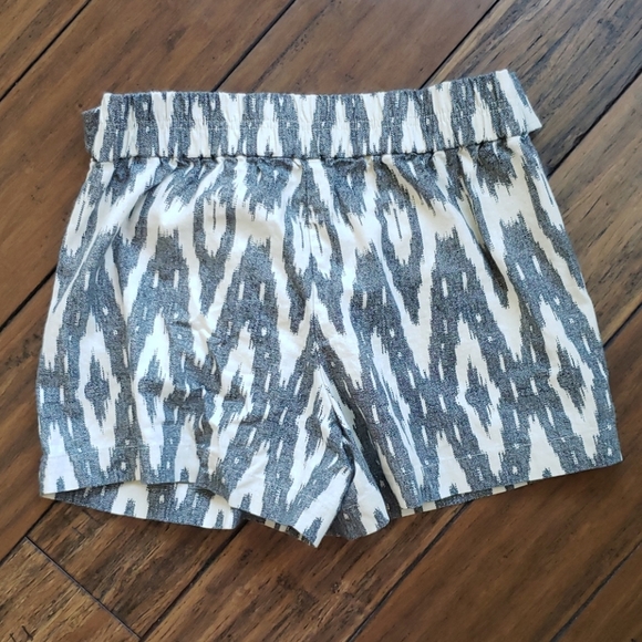 J. Crew Gray and White Patterned Women Shorts - Picture 7 of 7